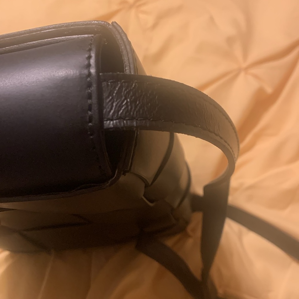 Black Woven Leather handbag - Picture 9 of 9